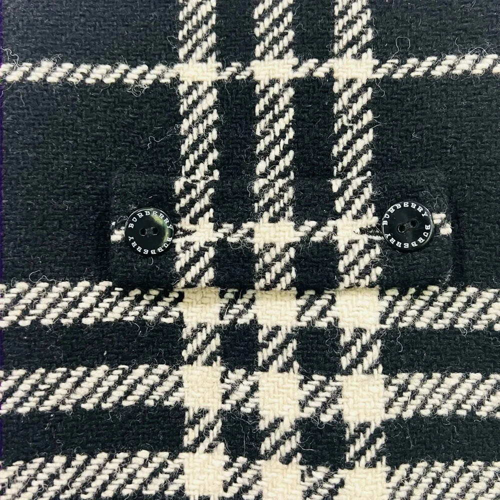 BURBERY**Double Breasted Baby Coat***Size 6 mo. $1395 - Picture 4 of 6